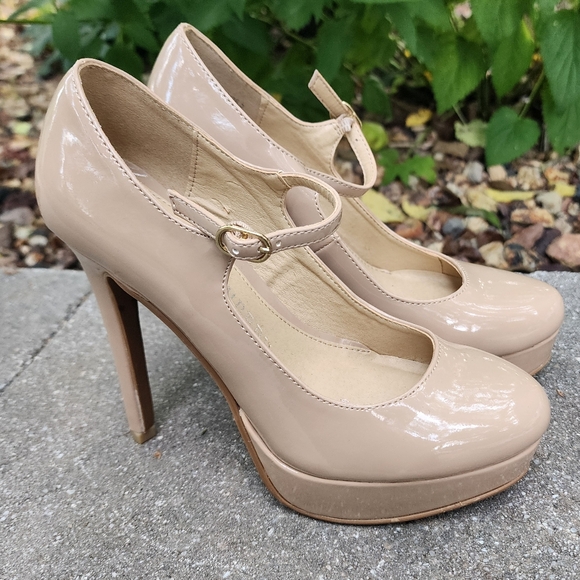 CHINESE LAUNDRY PLATFORM STILETTOS SZ 6M - Picture 2 of 12